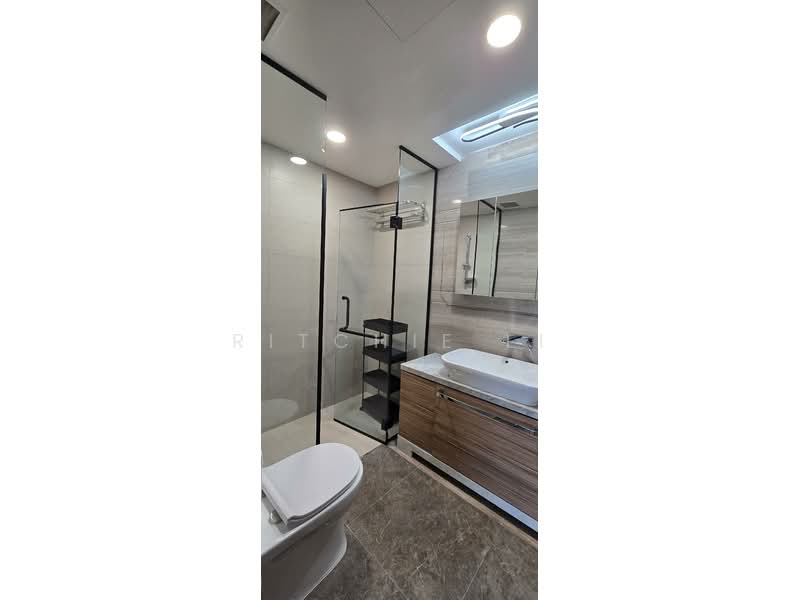 Thomson Grand, 11 Sin Ming Walk, 2 Bedrooms, 969 sqft, Condominium For Sale, by Ritchie Li, 500127453 - Bathroom - PropertyGuru.com.sg