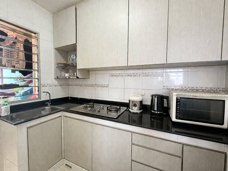 211C Compassvale Lane, 211C Compassvale Lane, 2 Bedrooms, 732 sqft, HDB Flat For Sale, by Lionel Ng, 500127455 - Kitchen - PropertyGuru.com.sg