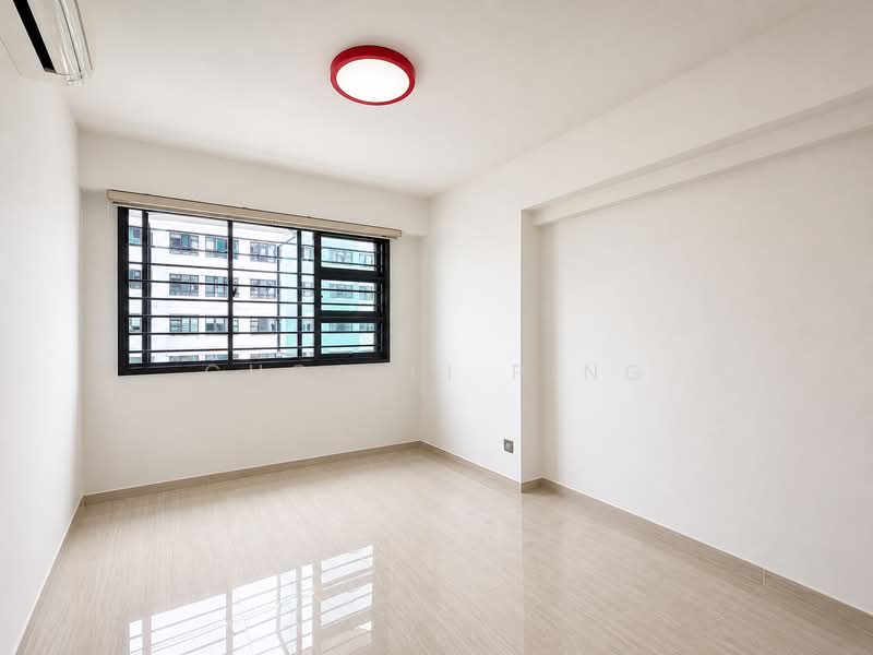 550A Segar Road, 550A Segar Road, 2 Bedrooms, 990 sqft, HDB Flat For Sale, by Choo Li Ping, 500127478 - Common Bedroom - PropertyGuru.com.sg