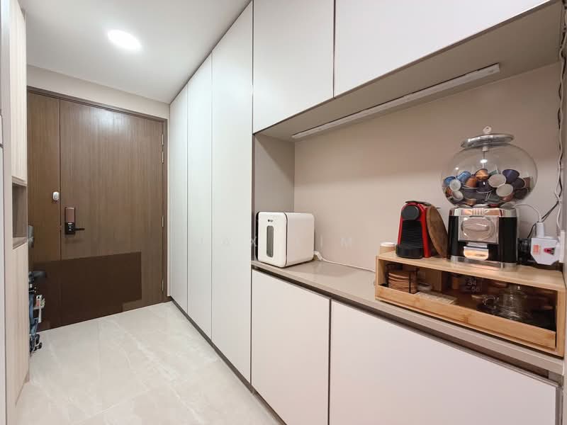 Normanton Park, 59 Normanton Park, 2 Bedrooms, 635 sqft, Condominium For Sale, by Jax Lim, 500127483 - Walkway - PropertyGuru.com.sg