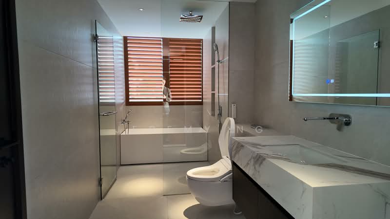 Brand New Semi Detached at Fernhill Close, , 6 Bedrooms, 5,500 sqft, Semi-Detached House For Sale, by Jeremy Ng, 500127496 - Bathroom - PropertyGuru.com.sg