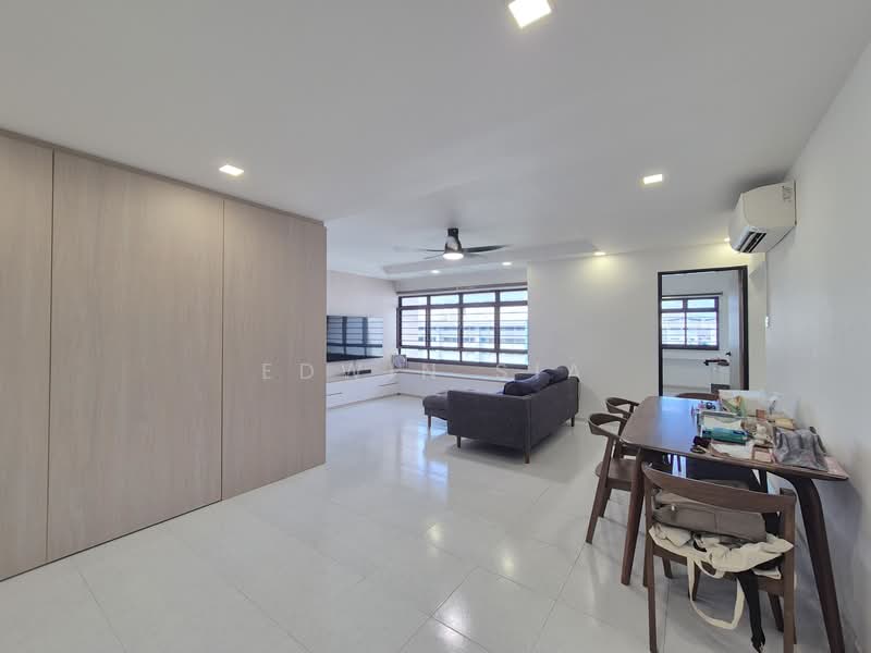 979B Buangkok Crescent, 979B Buangkok Crescent, 3 Bedrooms, 1,184 sqft, HDB Flat For Sale, by Edwin Sia, 500127508 - Living Room - PropertyGuru.com.sg