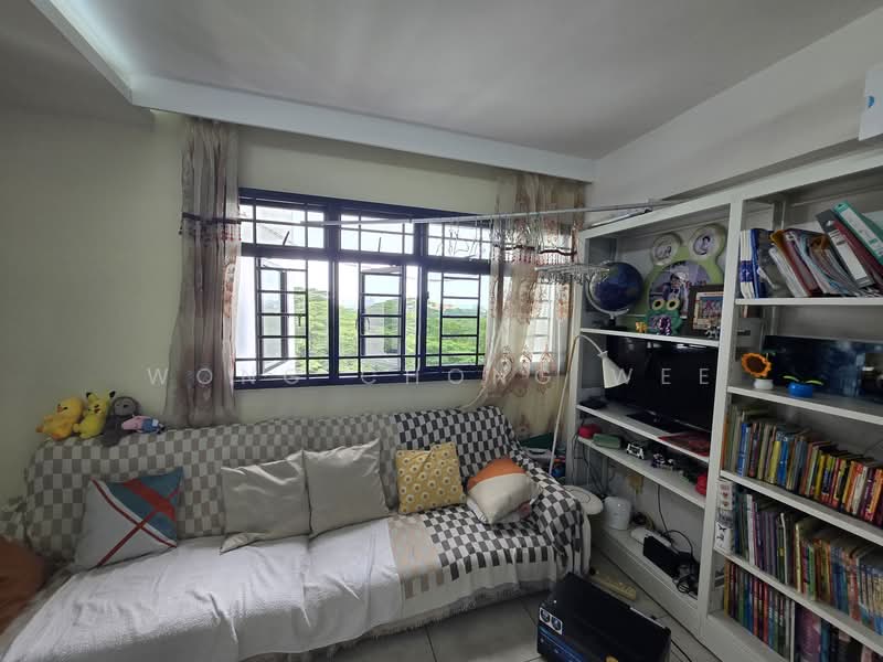 510B Wellington Circle, 510B Wellington Circle, 3 Bedrooms, 969 sqft, HDB Flat For Sale, by Wong Chong Wee, 500127516 - Living Room - PropertyGuru.com.sg