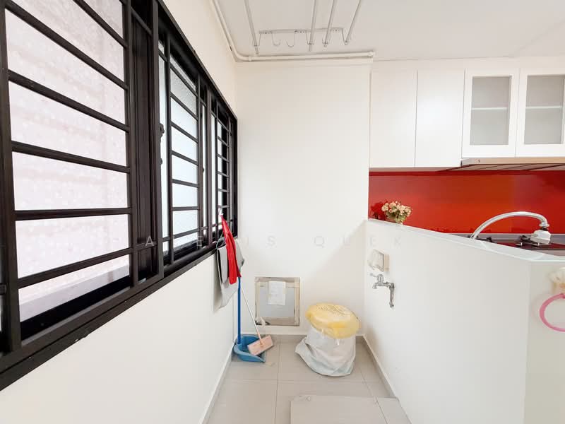 60 Telok Blangah Heights, 60 Telok Blangah Heights, 2 Bedrooms, 721 sqft, HDB Flat For Sale, by Alexis Quek, 500127524 - Laundry Yard - PropertyGuru.com.sg