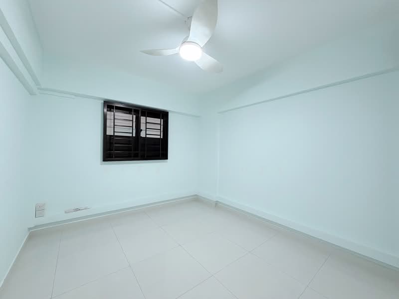 60 Telok Blangah Heights, 60 Telok Blangah Heights, 2 Bedrooms, 721 sqft, HDB Flat For Sale, by Alexis Quek, 500127524 - Common Bedroom - PropertyGuru.com.sg