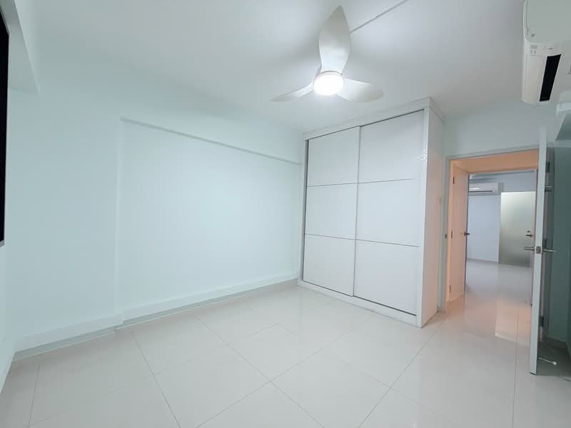 60 Telok Blangah Heights, 60 Telok Blangah Heights, 2 Bedrooms, 721 sqft, HDB Flat For Sale, by Alexis Quek, 500127524 - Common Bedroom - PropertyGuru.com.sg