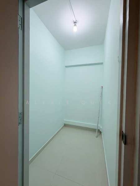 60 Telok Blangah Heights, 60 Telok Blangah Heights, 2 Bedrooms, 721 sqft, HDB Flat For Sale, by Alexis Quek, 500127524 - Storeroom/Study - PropertyGuru.com.sg