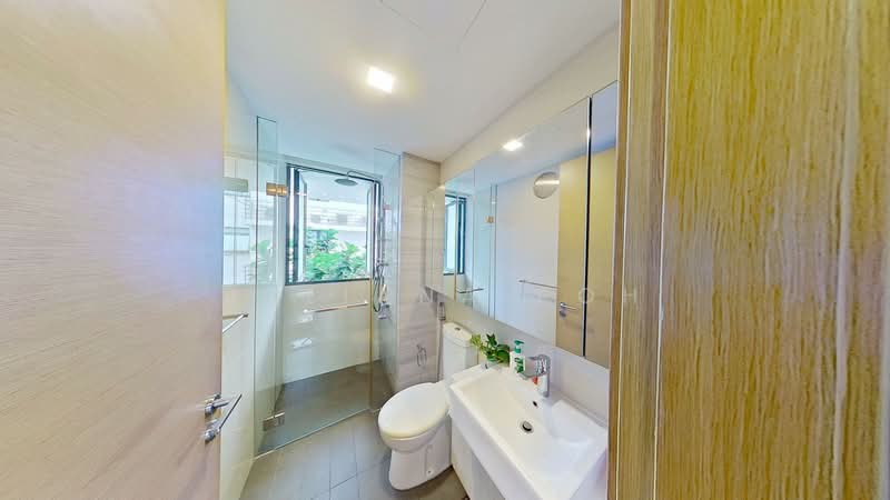 Hedges Park Condominium, 71 Flora Drive, 2 Bedrooms, 764 sqft, Condominium For Sale, by Juliana Poh, 500127525 - Bathroom - PropertyGuru.com.sg