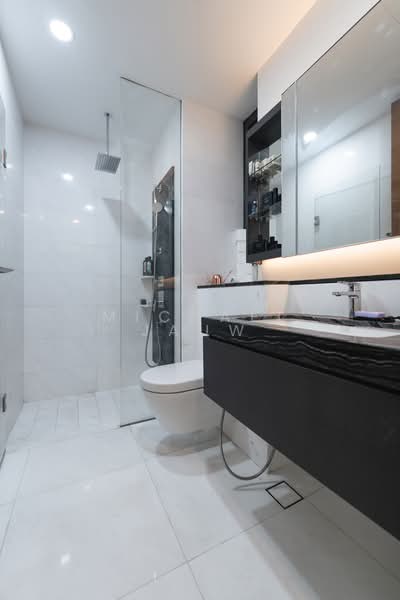 Marina One Residences, 21 Marina Way, 2 Bedrooms, 1,130 sqft, Condominium For Rent, by Michael Jauw, 500127531 - Bathroom - PropertyGuru.com.sg