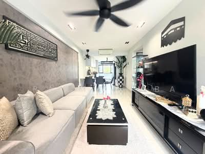 For Sale - 819 Tampines Street 81