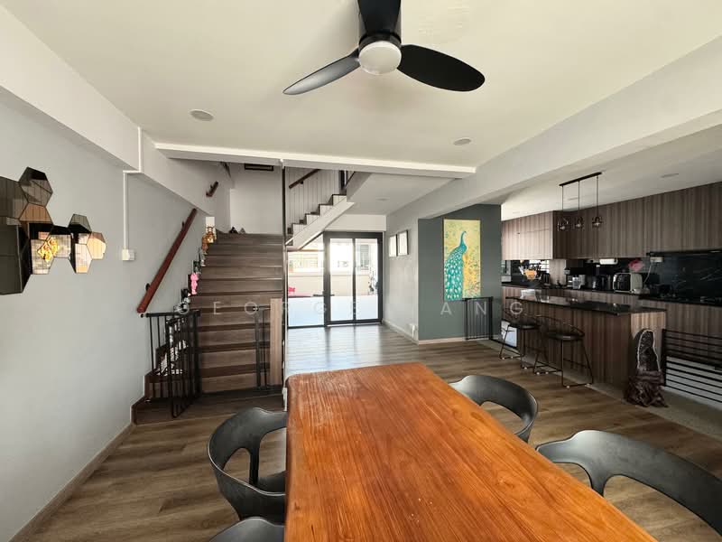 611 Yishun Street 61, 611 Yishun Street 61, 4 Bedrooms, 1,572 sqft, HDB Flat For Sale, by George Yang, 500127556 - Living Room - PropertyGuru.com.sg