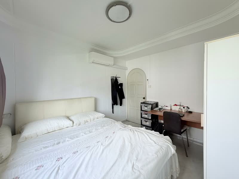 779 Woodlands Crescent, 779 Woodlands Crescent, 4 Bedrooms, 1,302 sqft, HDB Flat For Sale, by Aela Lim, 500127561 - Bedroom - PropertyGuru.com.sg
