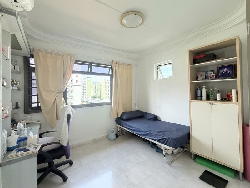 779 Woodlands Crescent, 779 Woodlands Crescent, 4 Bedrooms, 1,302 sqft, HDB Flat For Sale, by Aela Lim, 500127561 - Bedroom - PropertyGuru.com.sg