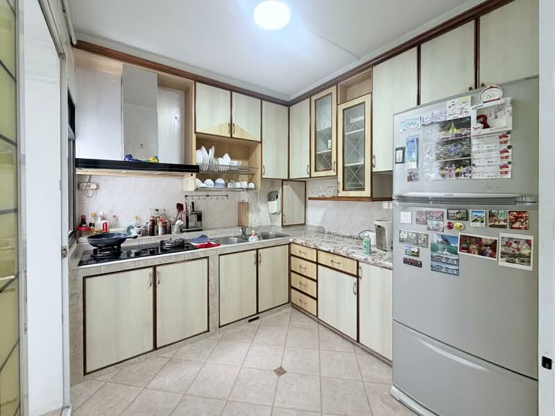 779 Woodlands Crescent, 779 Woodlands Crescent, 4 Bedrooms, 1,302 sqft, HDB Flat For Sale, by Aela Lim, 500127561 - Kitchen - PropertyGuru.com.sg