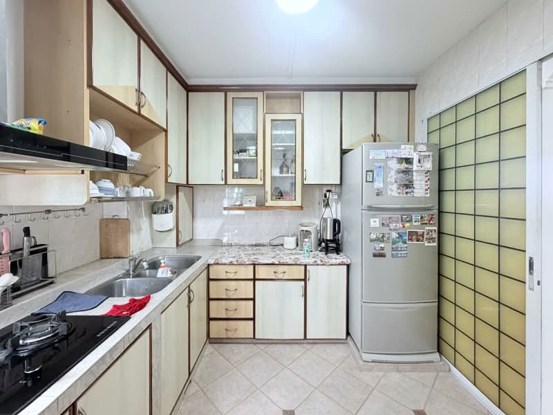 779 Woodlands Crescent, 779 Woodlands Crescent, 4 Bedrooms, 1,302 sqft, HDB Flat For Sale, by Aela Lim, 500127561 - Kitchen - PropertyGuru.com.sg