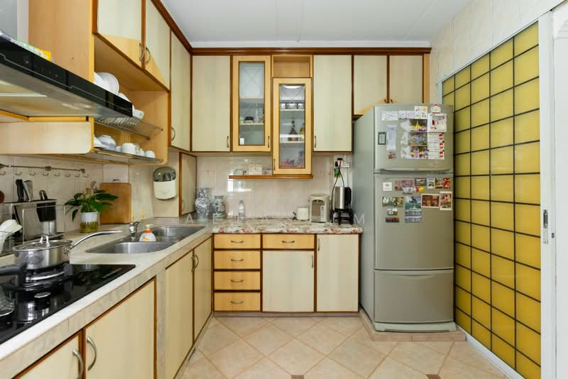 779 Woodlands Crescent, 779 Woodlands Crescent, 4 Bedrooms, 1,302 sqft, HDB Flat For Sale, by Aela Lim, 500127561 - Kitchen - PropertyGuru.com.sg