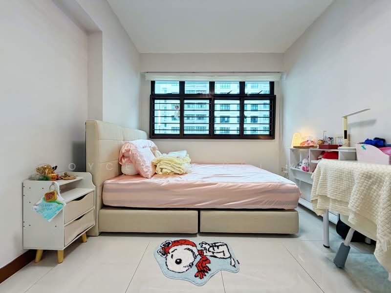 278B Compassvale Bow, 278B Compassvale Bow, 4 Bedrooms, 1,216 sqft, HDB Flat For Sale, by Joyce Lye Hui Xin, 500127570 - Bedroom - PropertyGuru.com.sg
