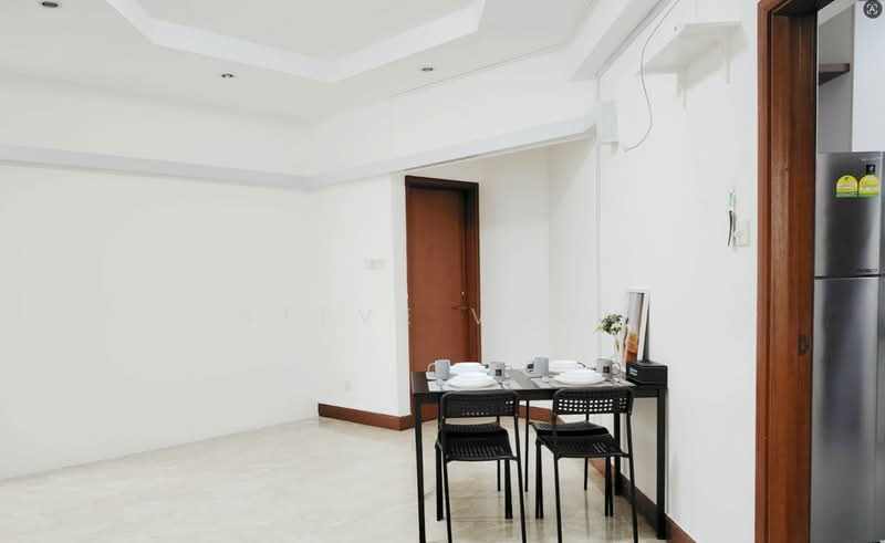 Parc Oasis, 49 Jurong East Avenue 1, Room Rental, 120 sqft, Condominium For Rent, by Steve Voon, 500127576 - Dining Room - PropertyGuru.com.sg
