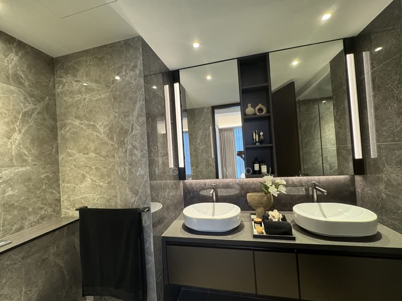 Tembusu Grand, 94 Jalan Tembusu, 5 Bedrooms, 2,691 sqft, Condominium For Sale, by Paige Mou, 500127585 - Bathroom - PropertyGuru.com.sg