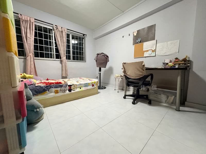 17 Marine Terrace, 17 Marine Terrace, 3 Bedrooms, 883 sqft, HDB Flat For Sale, by Ryan Ong 王伟信, 500127586 - Bedroom - PropertyGuru.com.sg