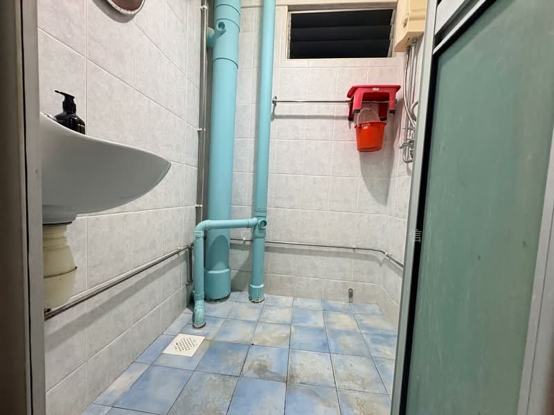 17 Marine Terrace, 17 Marine Terrace, 3 Bedrooms, 883 sqft, HDB Flat For Sale, by Ryan Ong 王伟信, 500127586 - Bathroom - PropertyGuru.com.sg