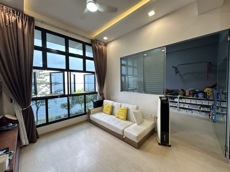 415D Northshore Drive, 415D Northshore Drive, 3 Bedrooms, 1,011 sqft, HDB Flat For Sale, by Andrew Nair, 500127594 - Living Room - PropertyGuru.com.sg