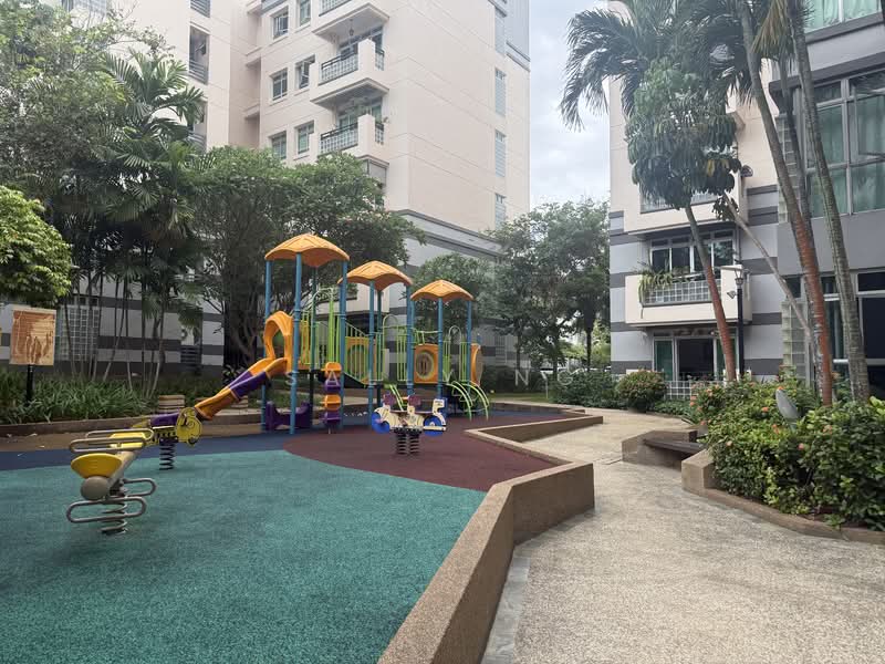 Avila Gardens, 19 Flora Road, 3 Bedrooms, 1,324 sqft, Condominium For Rent, by Sally Ng, 500127596 - Exterior - PropertyGuru.com.sg