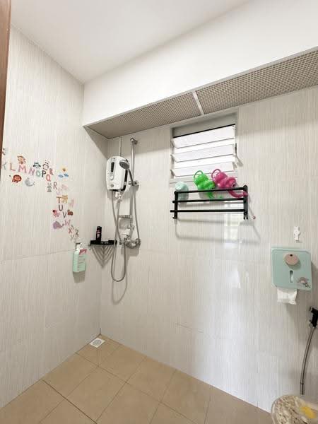 126D Canberra Street, 126D Canberra Street, Sembawang / Yishun, 3 Bedrooms, 1,001 sqft, HDB Flat For Sale, by Firdaus Aziz, 500127598 - Bathroom - PropertyGuru.com.sg
