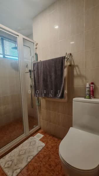 Bayshore Park, 60 Bayshore Road, 4 Bedrooms, 2,196 sqft, Condominium For Sale, by Doreen Heng, 500127616 - Bathroom - PropertyGuru.com.sg
