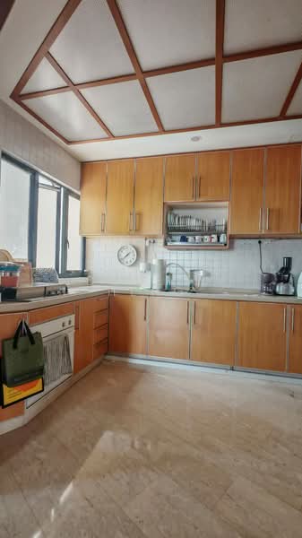 Bayshore Park, 60 Bayshore Road, 4 Bedrooms, 2,196 sqft, Condominium For Sale, by Doreen Heng, 500127616 - Kitchen - PropertyGuru.com.sg