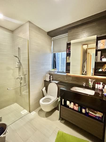 Alex Residences, 28 Alexandra View, 3 Bedrooms, 904 sqft, Apartment For Rent, by Hong Li, 500127621 - Bathroom - PropertyGuru.com.sg