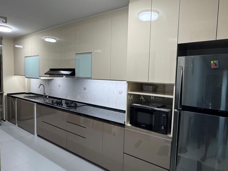 203E Compassvale Road, , 3 Bedrooms, 969 sqft, HDB Flat For Sale, by Jay Kumar, 500127649 - Kitchen - PropertyGuru.com.sg