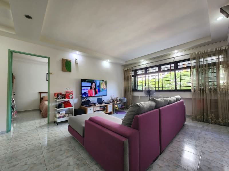 266 Toh Guan Road, 266 Toh Guan Road, 3 Bedrooms, 1,087 sqft, HDB Flat For Sale, by Steven Ling, 500127665 - Living Room - PropertyGuru.com.sg