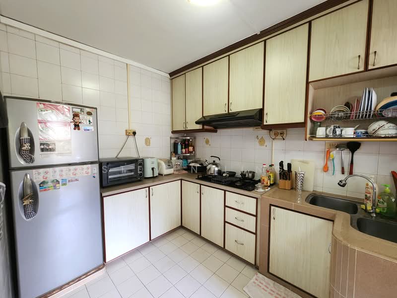 266 Toh Guan Road, 266 Toh Guan Road, 3 Bedrooms, 1,087 sqft, HDB Flat For Sale, by Steven Ling, 500127665 - Kitchen - PropertyGuru.com.sg