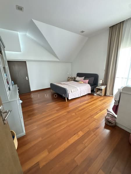 Serangoon Garden Estate, Chartwell Drive, 7 Bedrooms, 5,000 sqft, Semi-Detached House For Rent, by Simon Neo, 500127699 - Bedroom - PropertyGuru.com.sg