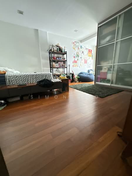 Serangoon Garden Estate, Chartwell Drive, 7 Bedrooms, 5,000 sqft, Semi-Detached House For Rent, by Simon Neo, 500127699 - Bedroom - PropertyGuru.com.sg