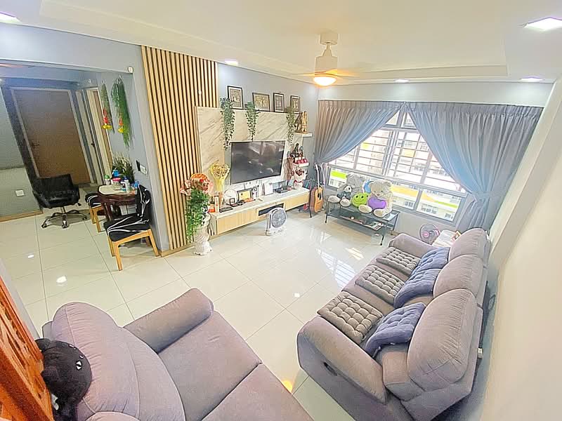 For Sale - 621B Tampines Street 61