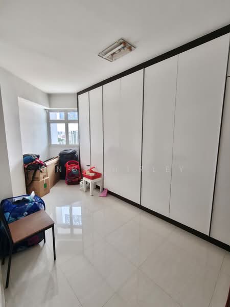 383 Bukit Batok West Avenue 5, 383 Bukit Batok West Avenue 5, 3 Bedrooms, 968 sqft, HDB Flat For Sale, by Ong Shirley, 500127728 - PropertyGuru.com.sg