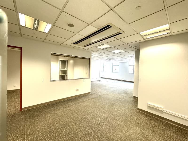 Tan Chong Tower, 15 Queen Street, 1,055 sqft, Office For Rent, by Joey Ke Liqin, 500127736 - Interior - CommercialGuru.com.sg