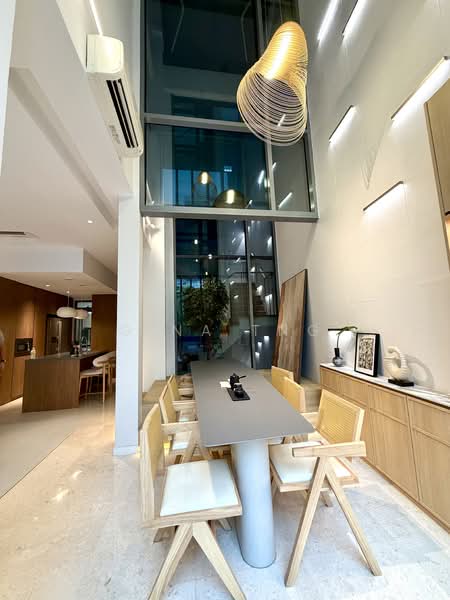 Skies Miltonia, 3 Miltonia Close, 5 Bedrooms, 4,672 sqft, Condominium For Sale, by Gina Tng, 500127738 - Dining Room - PropertyGuru.com.sg