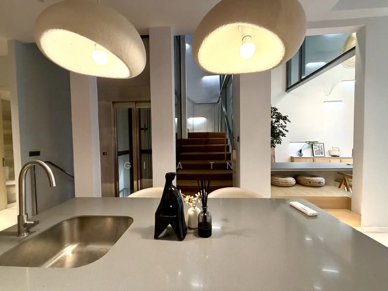 Skies Miltonia, 3 Miltonia Close, 5 Bedrooms, 4,672 sqft, Condominium For Sale, by Gina Tng, 500127738 - Interior - PropertyGuru.com.sg