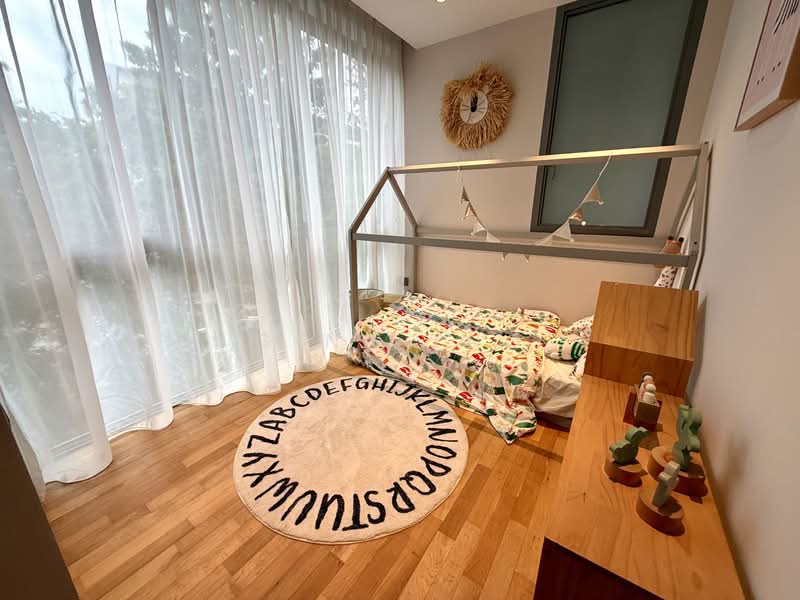 Skies Miltonia, 3 Miltonia Close, 5 Bedrooms, 4,672 sqft, Condominium For Sale, by Gina Tng, 500127738 - Bedroom - PropertyGuru.com.sg