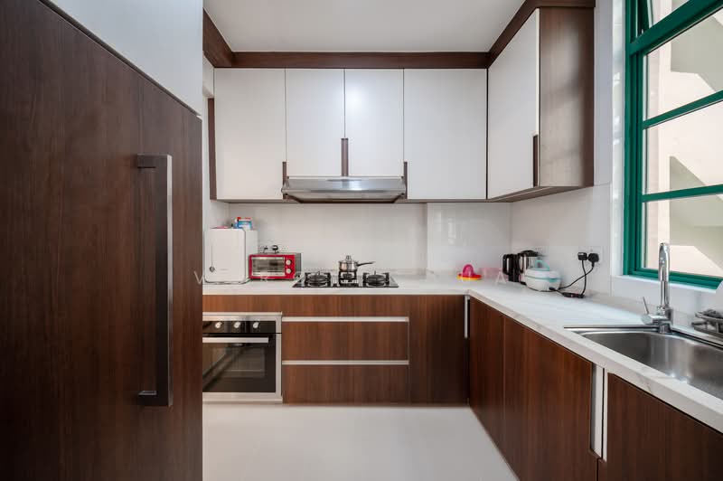 Hillview Heights, 27 Hillview Avenue, 3 Bedrooms, 1,257 sqft, Condominium For Sale, by Veroy Chua, 500127739 - Kitchen - PropertyGuru.com.sg