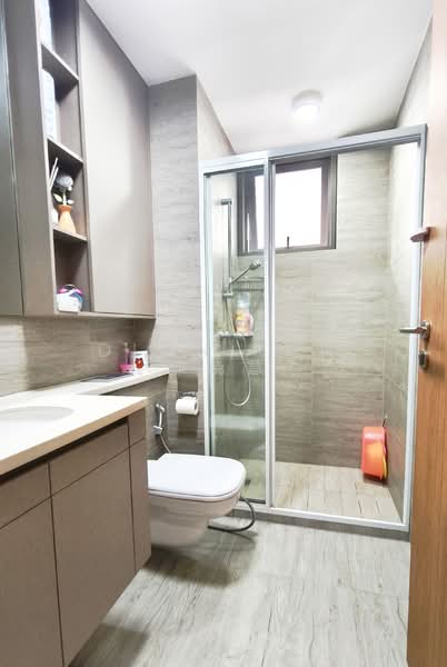 Rivercove Residences EC, 26 Anchorvale Ln, 3 Bedrooms, 904 sqft, Condominium For Sale, by Dion Tan 陈晓慧, 500127754 - Bathroom - PropertyGuru.com.sg