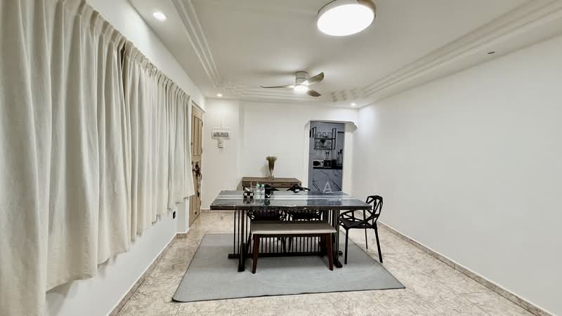 692A Choa Chu Kang Crescent, 692A Choa Chu Kang Crescent, 3 Bedrooms, 969 sqft, HDB Flat For Sale, by Hamzah Salleh, 500127757 - Dining Room - PropertyGuru.com.sg