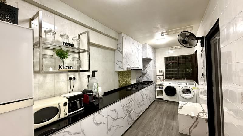 692A Choa Chu Kang Crescent, 692A Choa Chu Kang Crescent, 3 Bedrooms, 969 sqft, HDB Flat For Sale, by Hamzah Salleh, 500127757 - Kitchen - PropertyGuru.com.sg