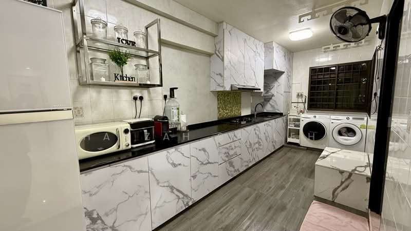 692A Choa Chu Kang Crescent, 692A Choa Chu Kang Crescent, 3 Bedrooms, 969 sqft, HDB Flat For Sale, by Hamzah Salleh, 500127757 - Kitchen - PropertyGuru.com.sg