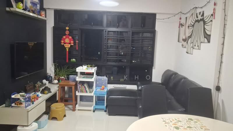 63 Greentops @ Sims Place, 63 Sims Place, Room Rental, 150 sqft, HDB Flat For Rent, by Allen Khoo, 500127774 - Living Room - PropertyGuru.com.sg