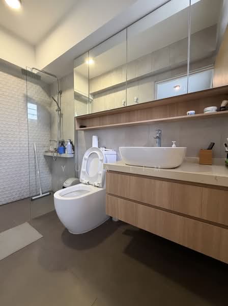 270A Punggol Field, 270A Punggol Field, 3 Bedrooms, 1,248 sqft, HDB Flat For Sale, by Yuna Lim, 500127775 - Bathroom - PropertyGuru.com.sg