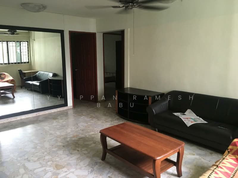 412 Commonwealth Avenue West, 412 Commonwealth Avenue West, 3 Bedrooms, 1,045 sqft, HDB Flat For Rent, by Iyyappan Ramesh Babu, 500127781 - Living Room - PropertyGuru.com.sg